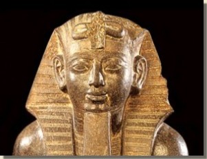 Merenptah met menes-hoofddoek, Egyptisch Museum, Caïro